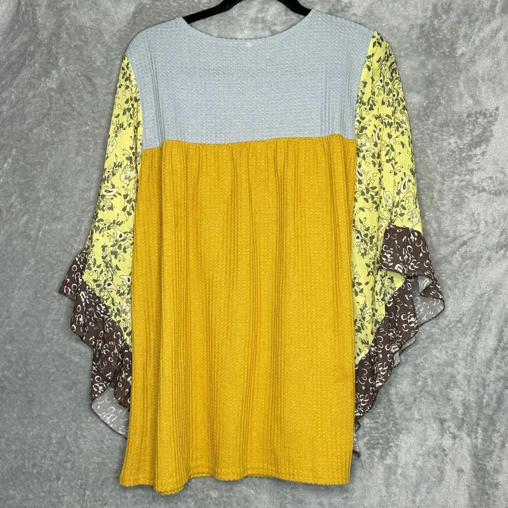 Amazon 1X Shirt Top Yellow Gray Solid Asymmetrical Short‎ Sleeve Round Neck Knit - Picture 5 of 5